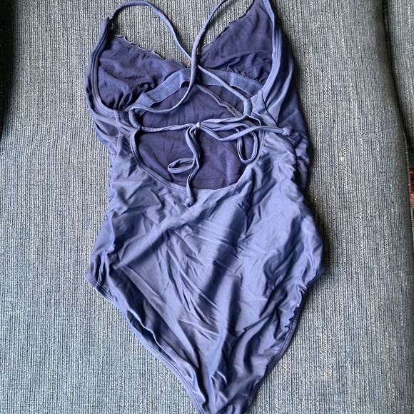 Gap swimsuit size S - Picture 2 of 3